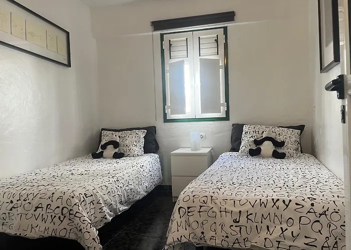 Holiday home Maison Bord De Calypso *